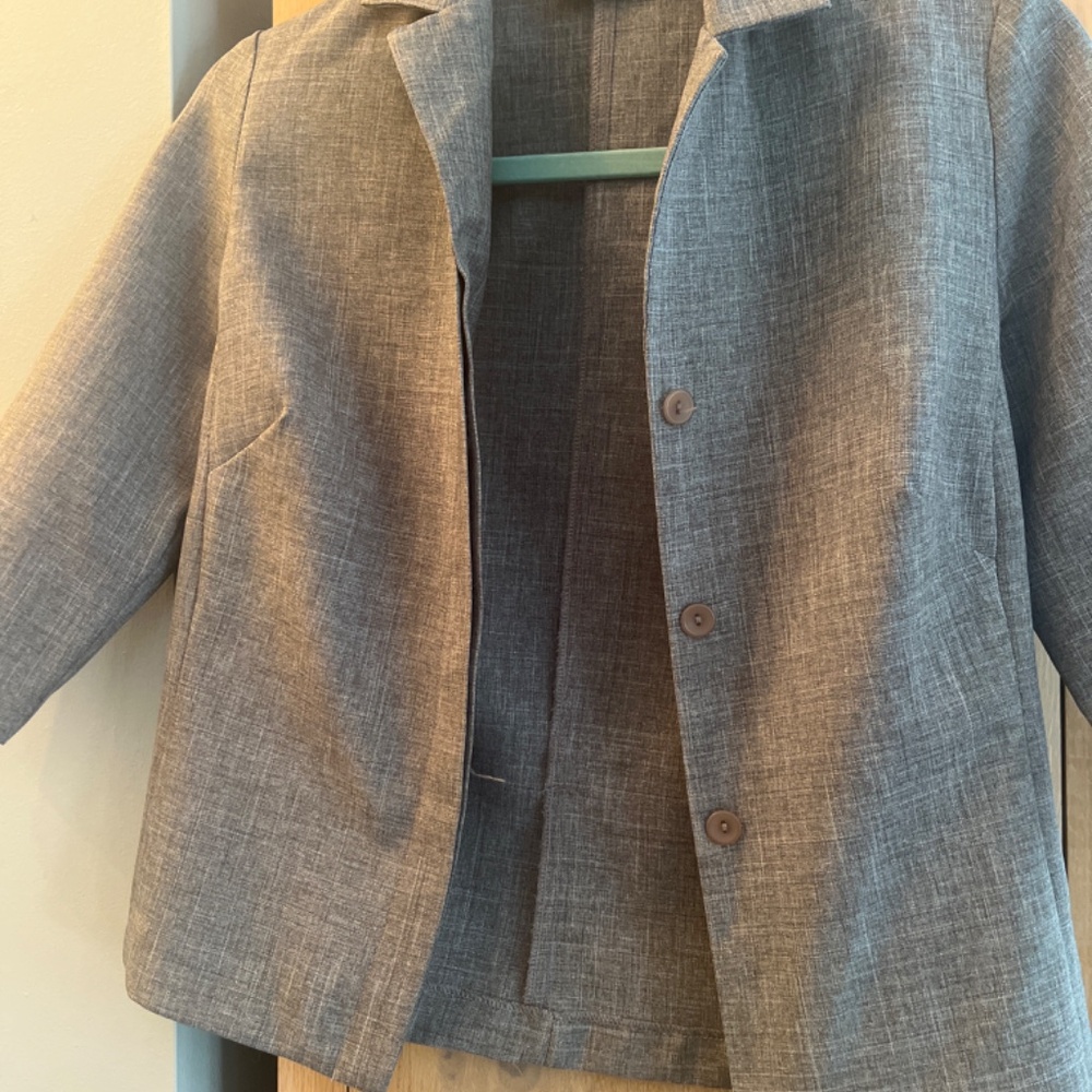 Grey jacket - Picture 3 of 3